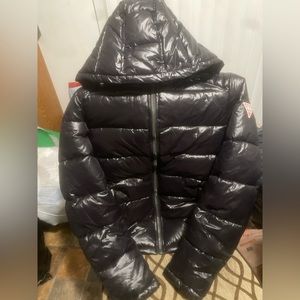 Size M. GUESS Men's Puffer Jacket Removable Hood - Black- NEW without tags